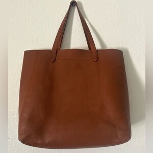 Madewell Leather Tote Bag in English Saddle